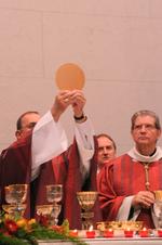 Mgr Laurent Ulrich à l'ouverture du synode de Tour